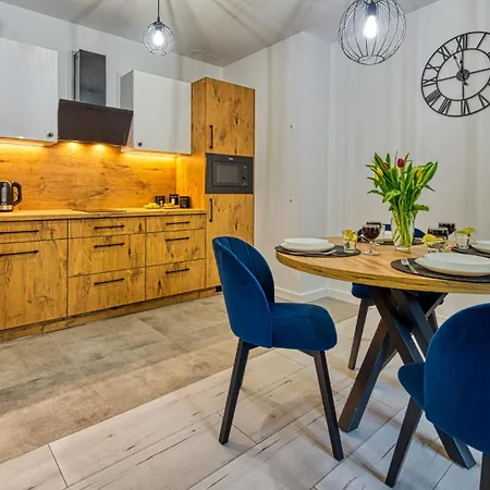 شقة Royal Aparts Centrum - Kilinskiego 17a Przy Wyciagu, Blisko Szlakow شكلارسكا بوريبا